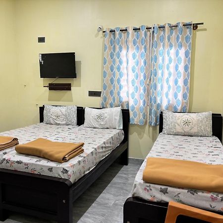 Sri Siri Lodge And Hotel Chikmagalūr Esterno foto