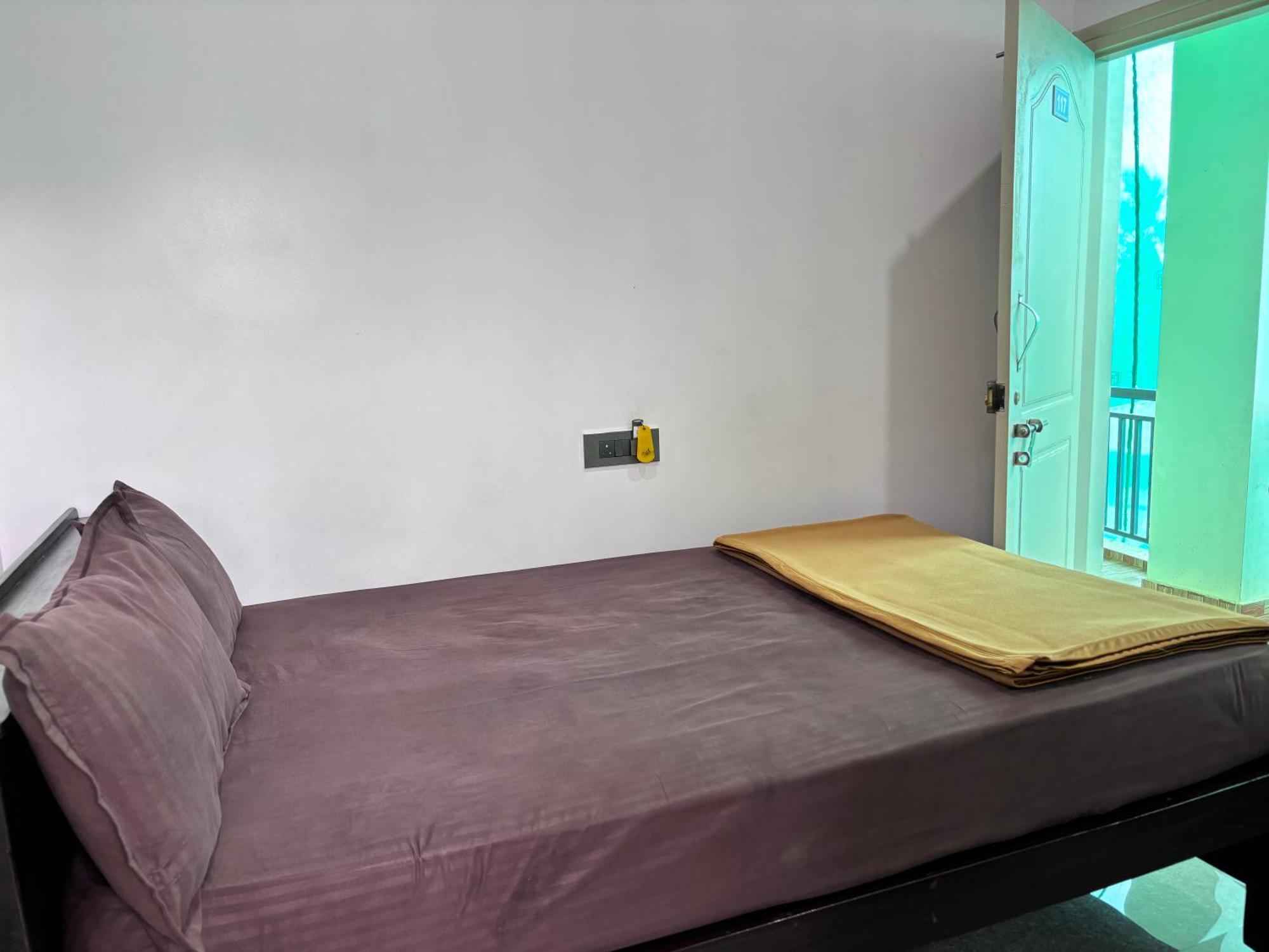 Sri Siri Lodge And Hotel Chikmagalūr Esterno foto